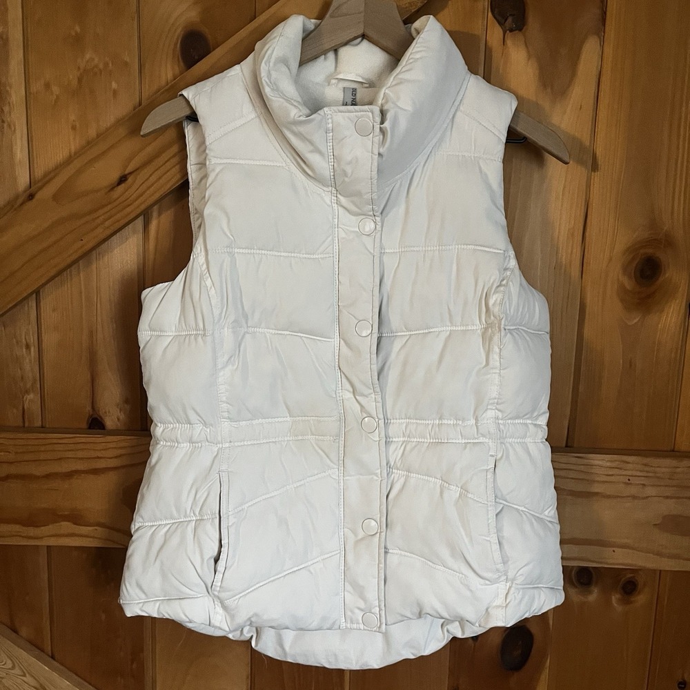 Old Navy White Puffer Sleeveless Jacket Women's‎ Medium